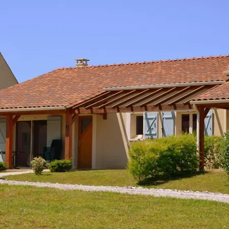 Bungalow 4 Pers. Semi-detached Villa Lanzac