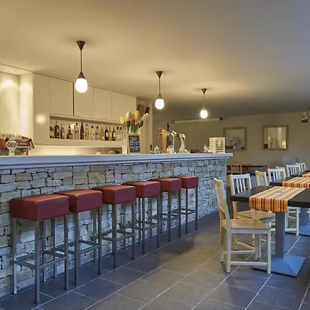 Bungalow 4 Pers. Semi-detached Villa Lanzac